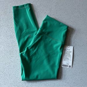 NWT Wunder Train HR Pant 25” sz 8